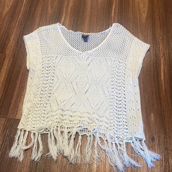 Crochet Top - Picture 1 of 3